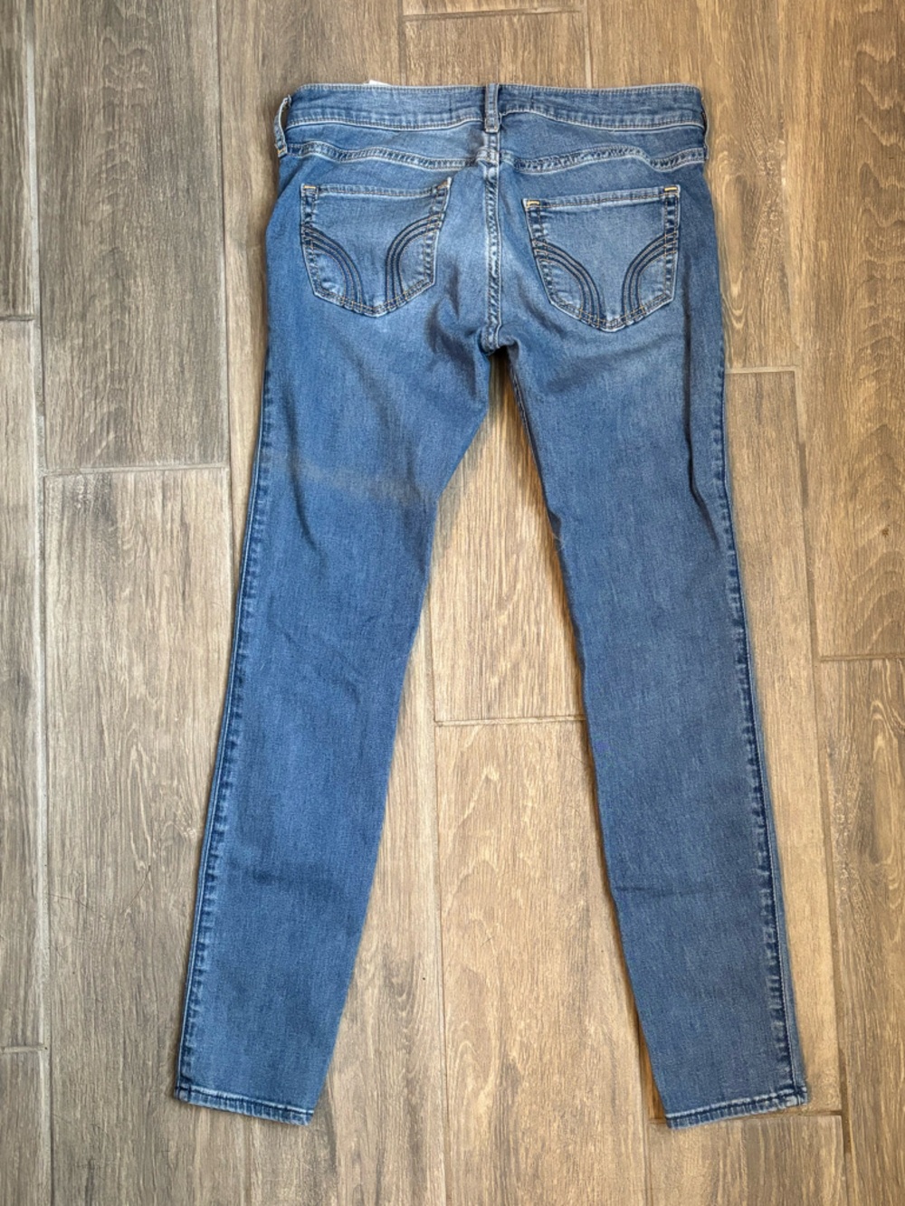Hollister Women's Medium Blue Skinny Jeans